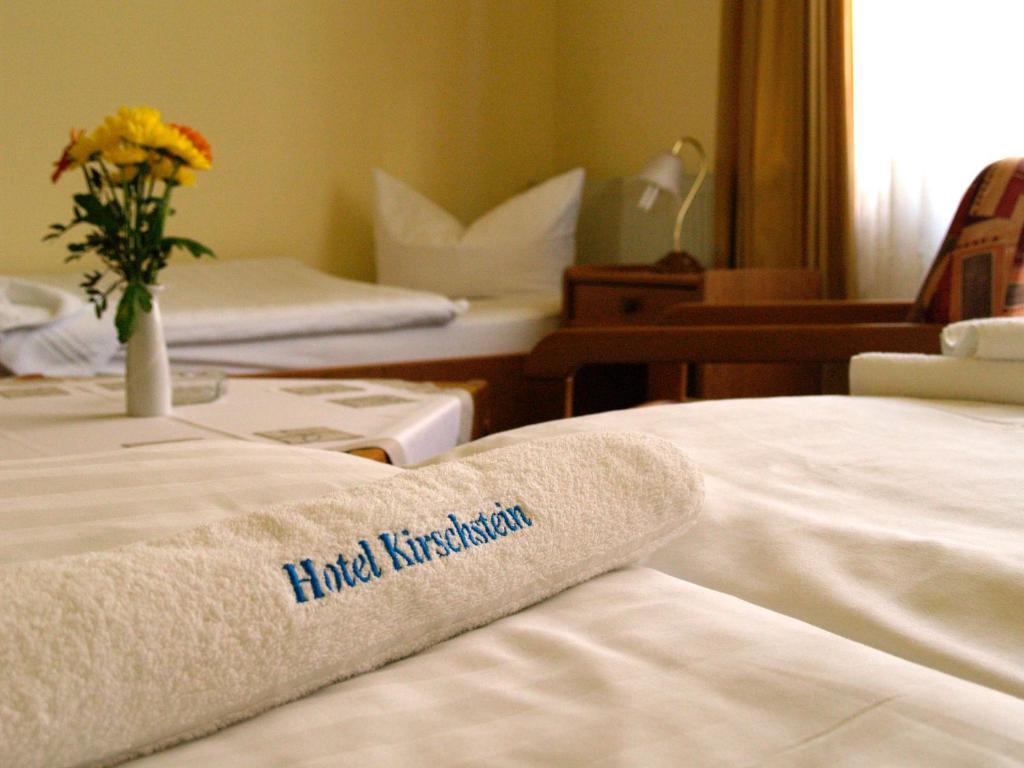 Hotel Pension Kirschstein Волгаст Стая снимка